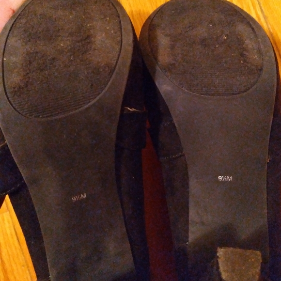G BY GUESS black heels EUC - Picture 5 of 5